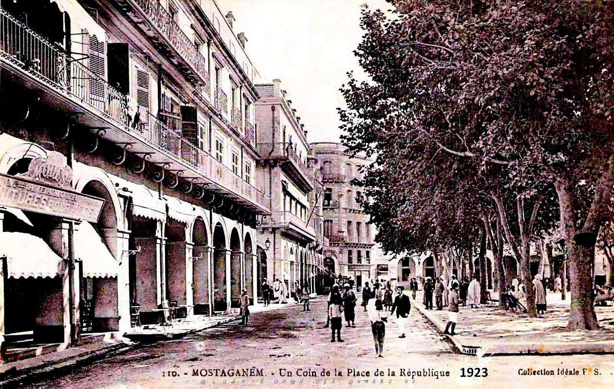 Mostaganem - Place de la Republique - 1923.jpg